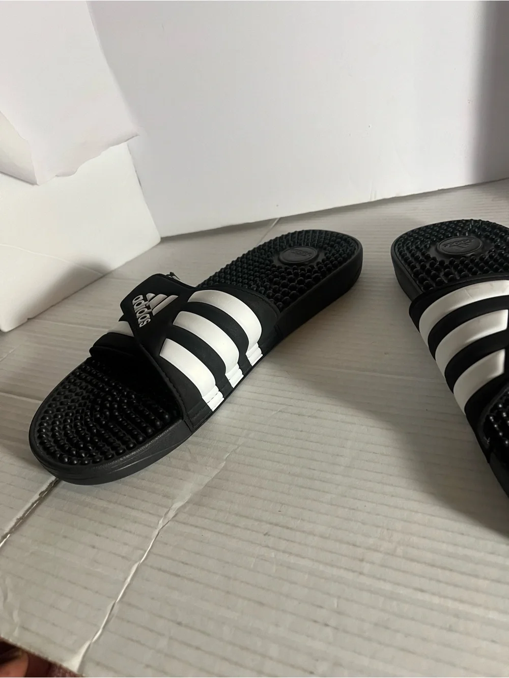 adidas slides size